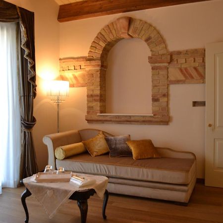 Agriturismo De Luca Mozzagrogna Kültér fotó