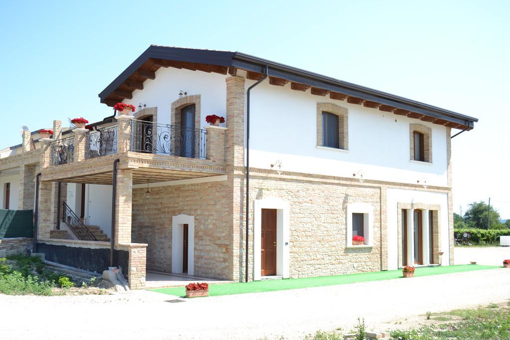 Agriturismo De Luca Mozzagrogna Kültér fotó