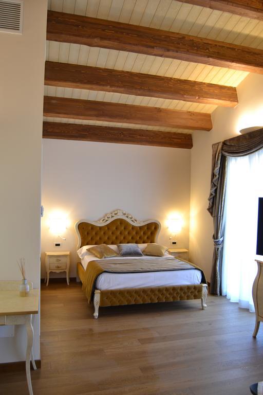 Agriturismo De Luca Mozzagrogna Kültér fotó