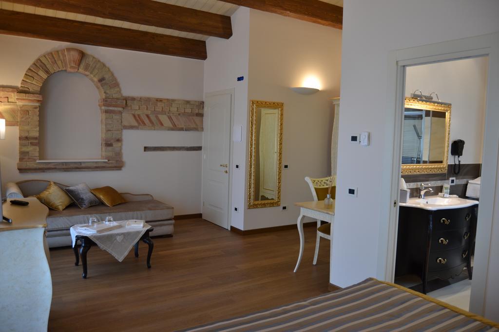 Agriturismo De Luca Mozzagrogna Kültér fotó