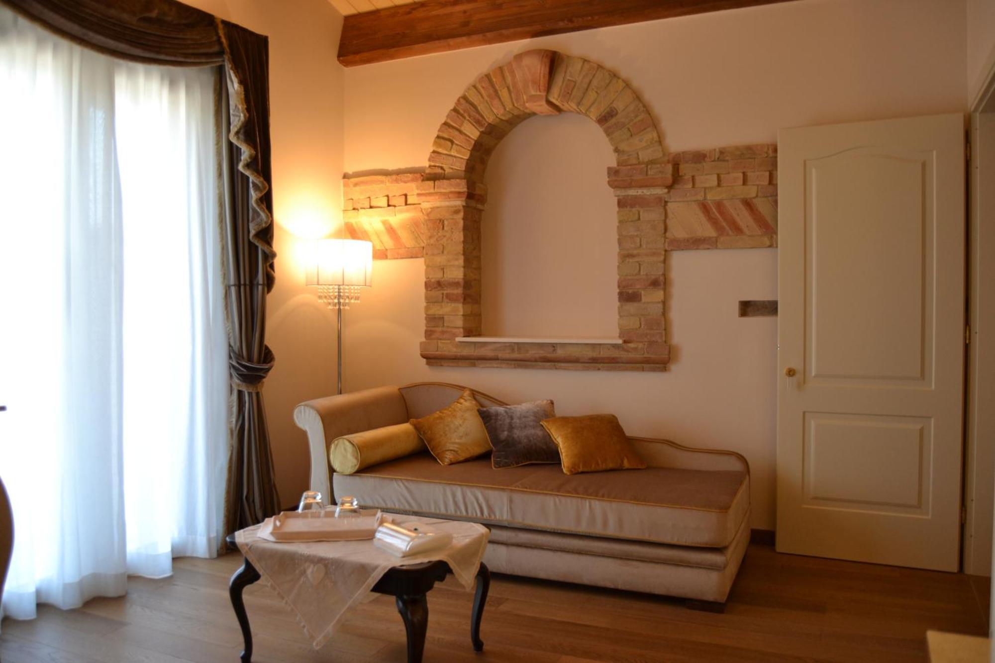 Agriturismo De Luca Mozzagrogna Kültér fotó