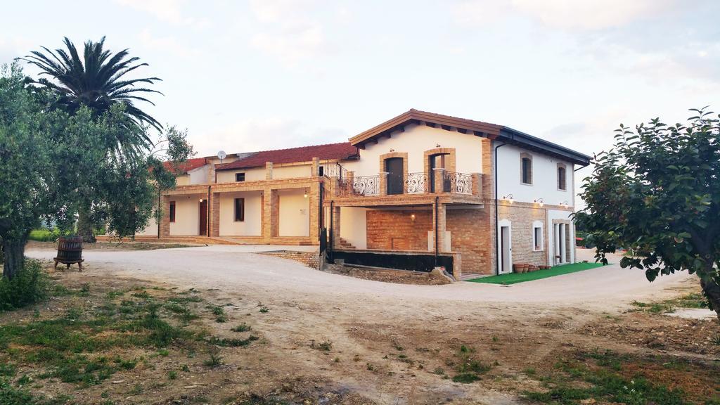 Agriturismo De Luca Mozzagrogna Kültér fotó
